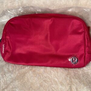 NWT Lululemon Everywhere Belt Bag in Cherry Mist